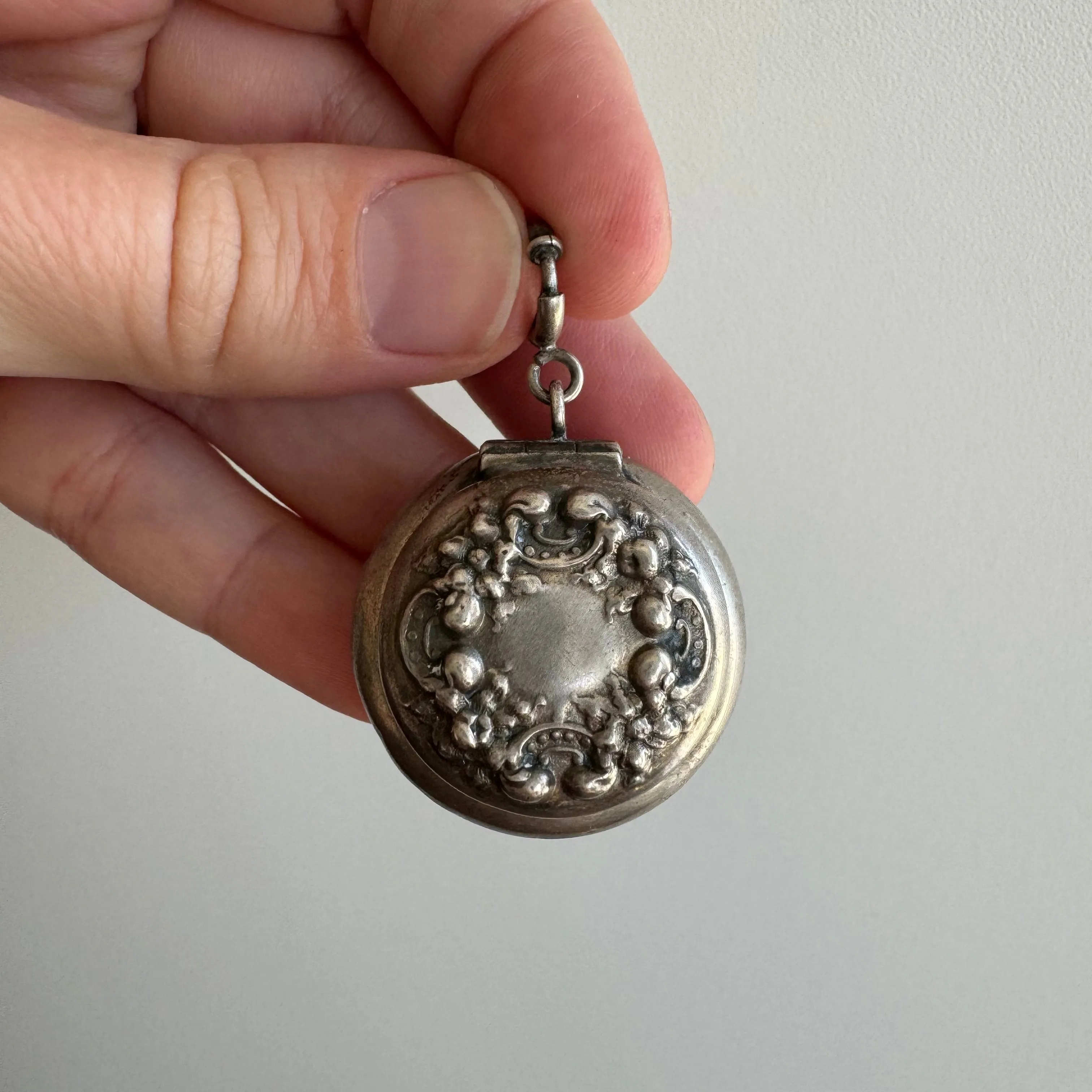 A N T I Q U E // repousse compartment / sterling silver pill box or rosary case / a pendant