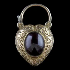 Antique Victorian Heart Pendant Locket Garnet 18Ct Gold Circa 1900