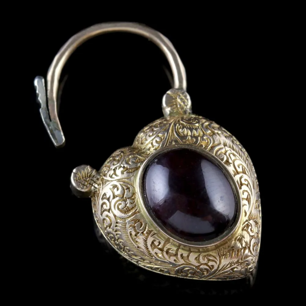 Antique Victorian Heart Pendant Locket Garnet 18Ct Gold Circa 1900