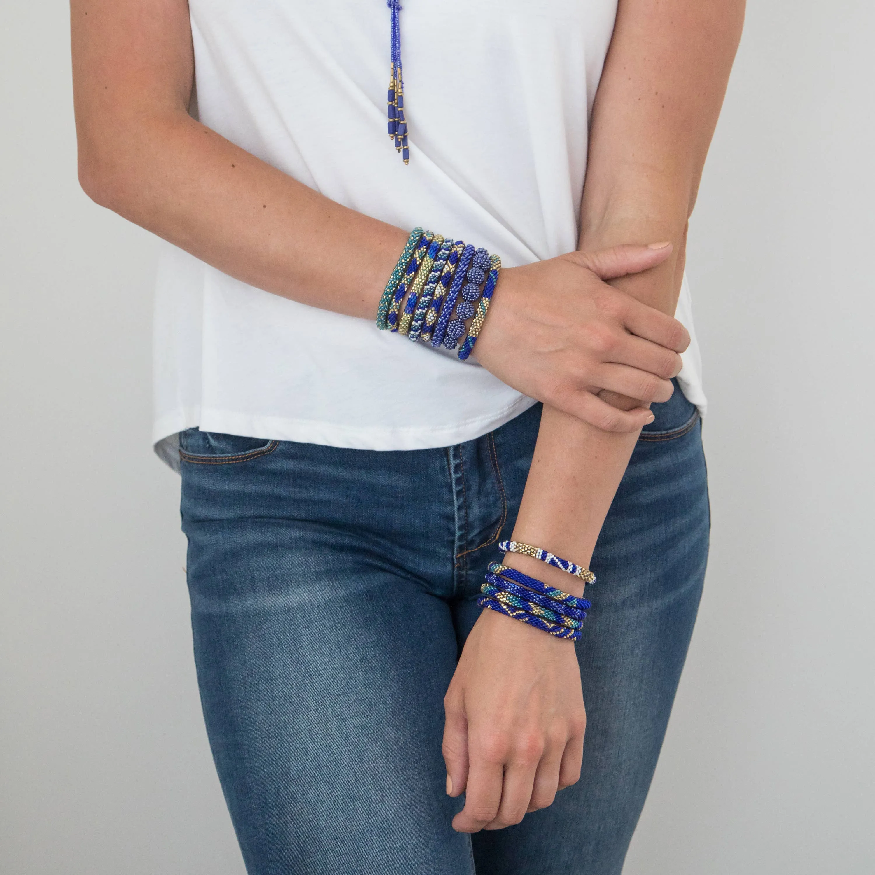 DARK BLUE & GOLD ROLL ON BRACELET