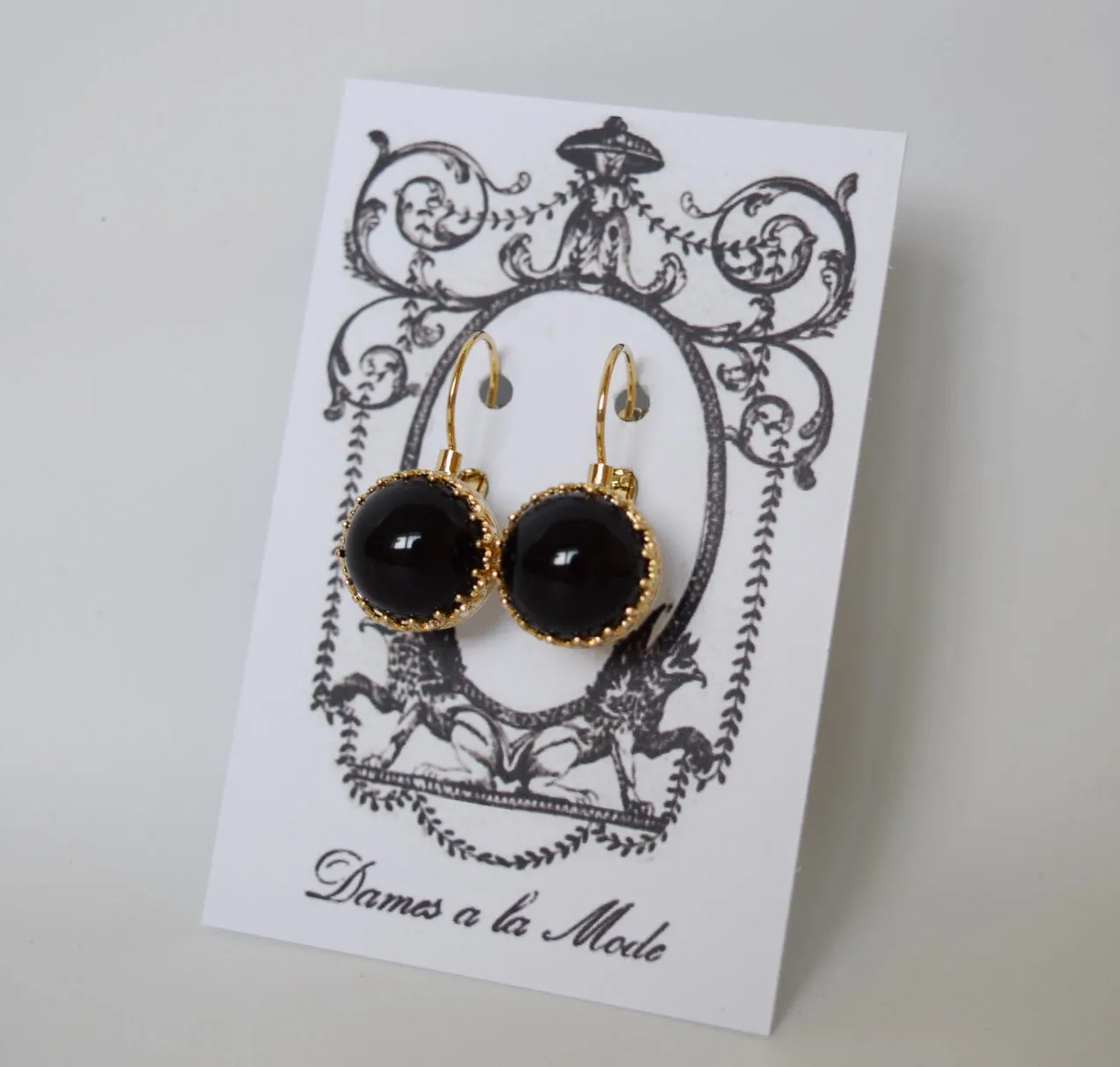 Onyx Crown Earrings - Medium Round