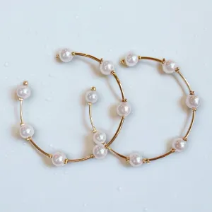 Pearl & Gold Hoop Earrings