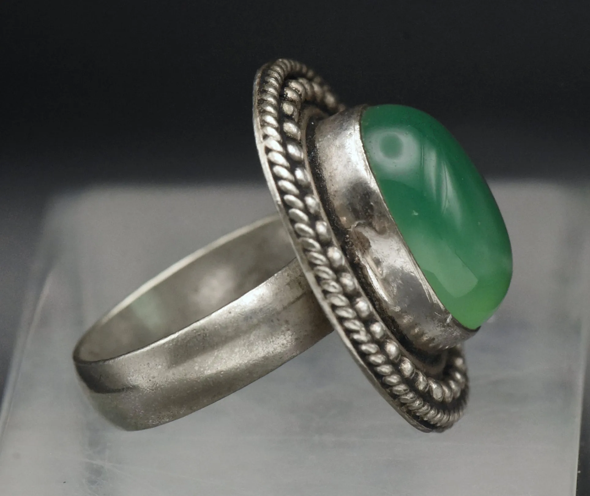 Vintage Handmade Green Onyx Ring - Size 8.25